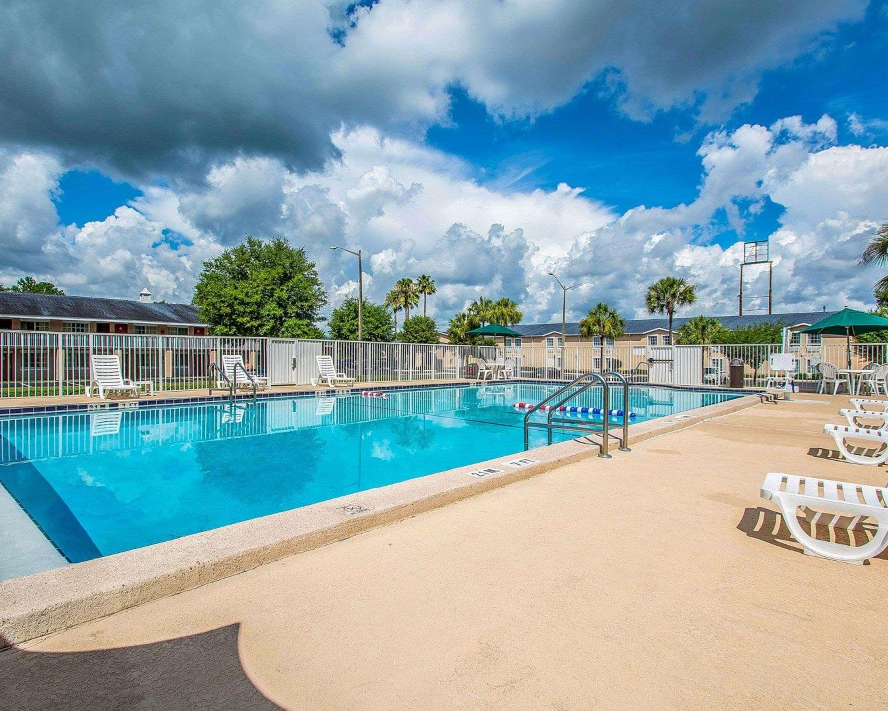 Rodeway Inn Gainesville - University Area Zewnętrze zdjęcie