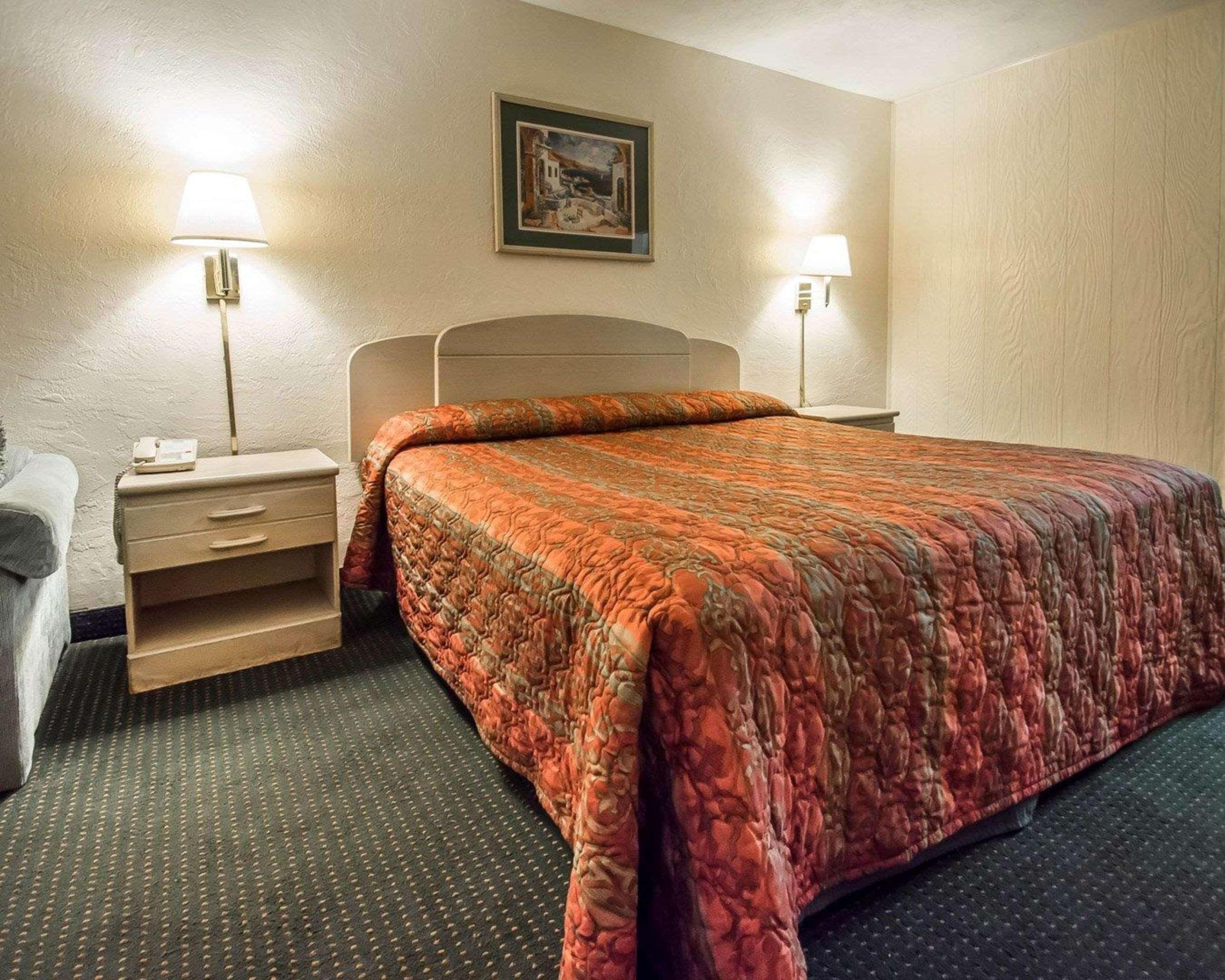 Rodeway Inn Gainesville - University Area Zewnętrze zdjęcie
