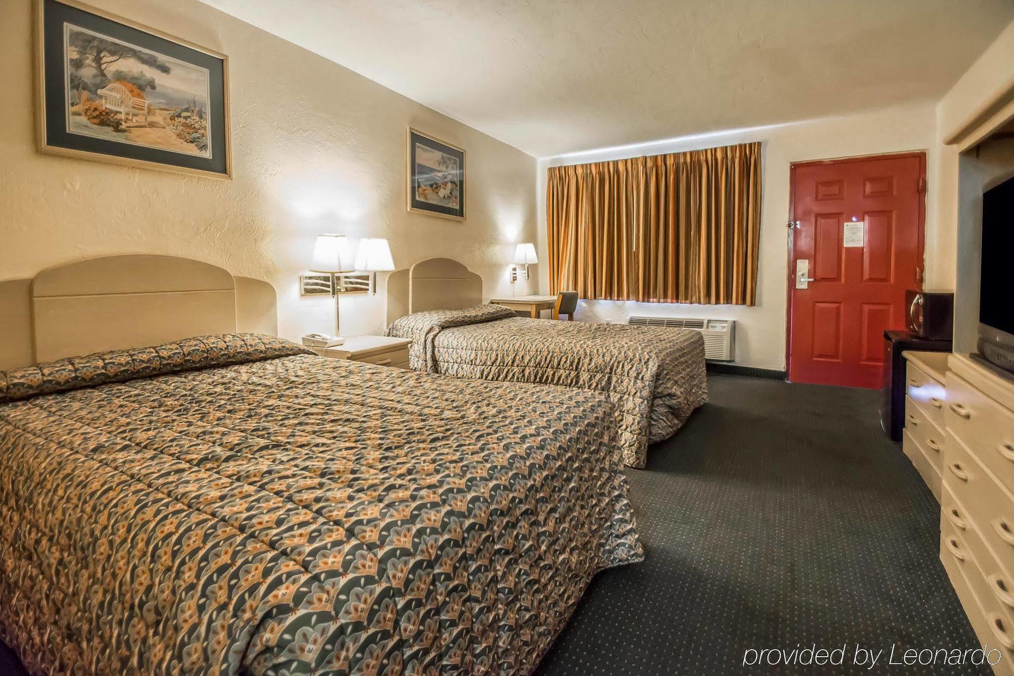 Rodeway Inn Gainesville - University Area Zewnętrze zdjęcie